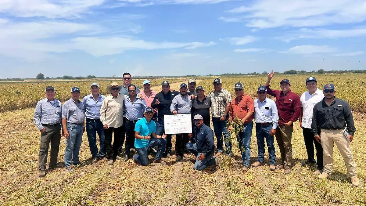 Algunos agricultores buscan alternativas para subsistir