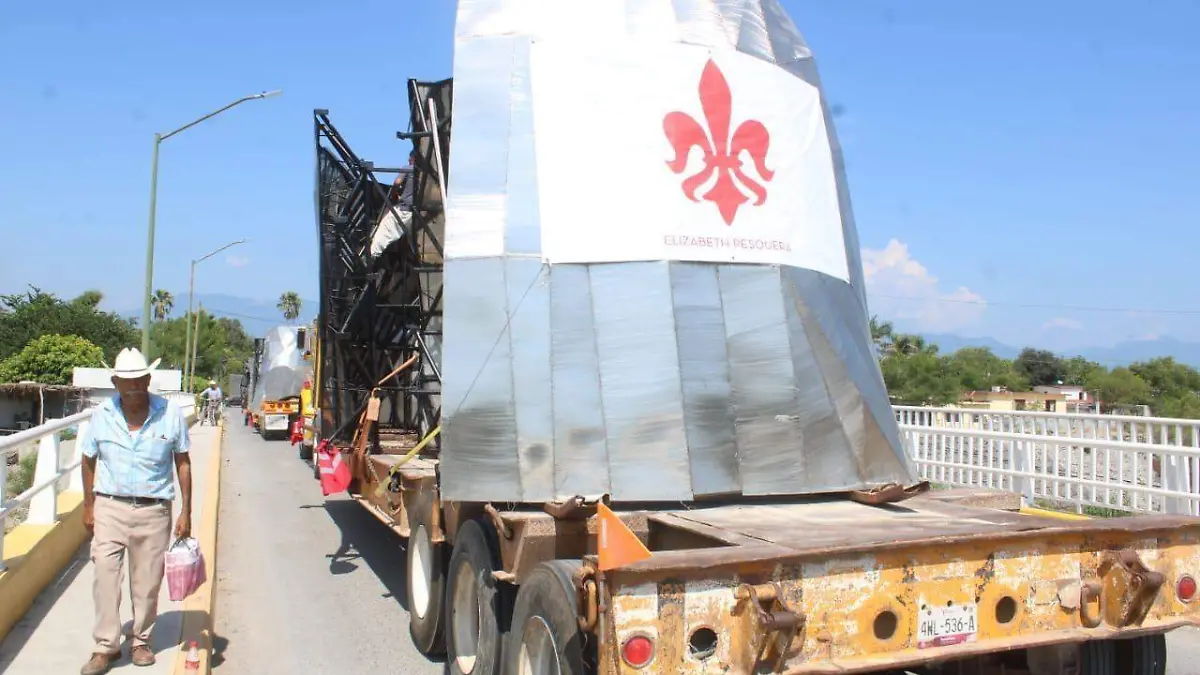 El diseño de la Virgen monumental está a cargo de la artista Elizabeth Pesquera