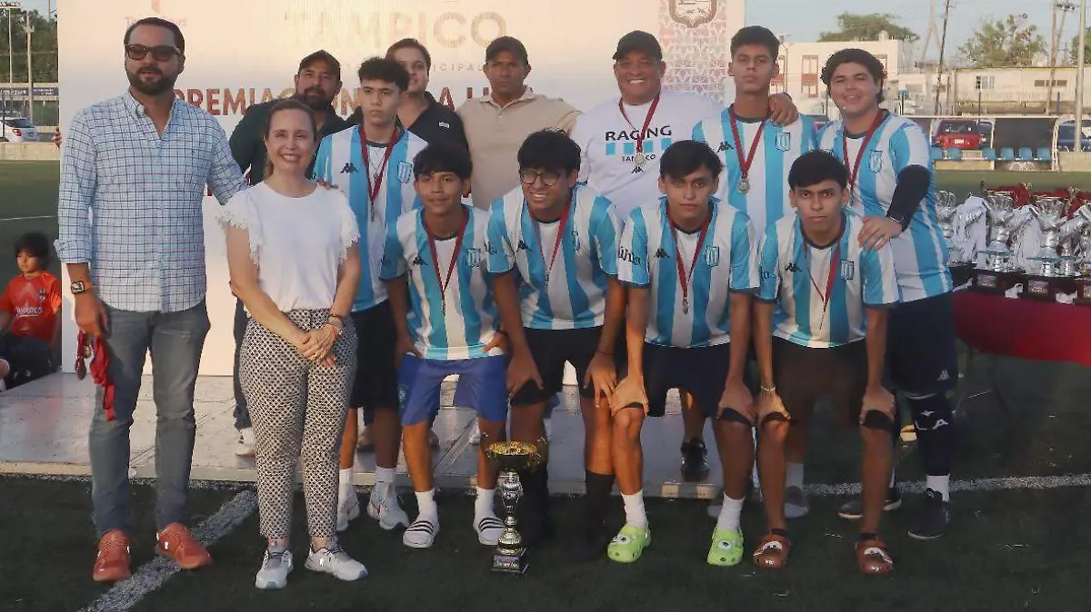 Racing FC fue de las escuadras premiadas