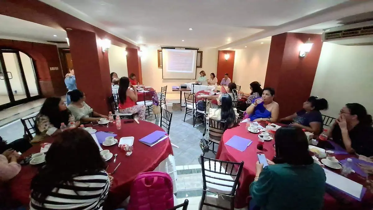  Red de Mujeres Periodistas