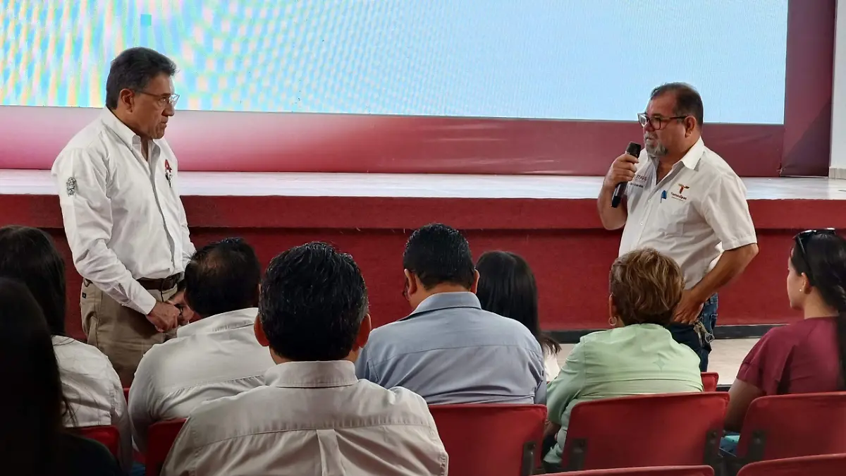 Armando Martínez Manríquez