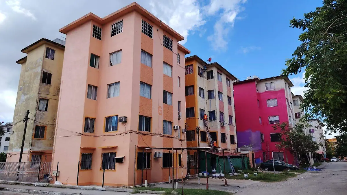 Avanza la renovación en la imagen de los edificios de Ciudad Madero