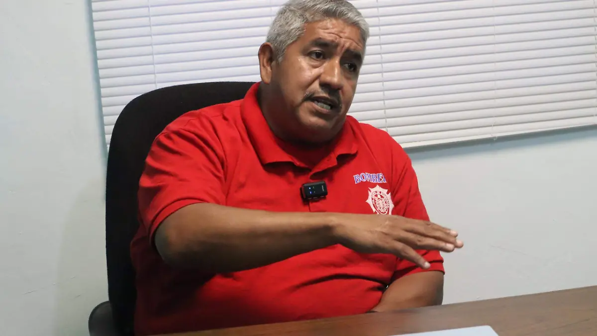 Héctor Guzmán, comandante de bomberos de Tampico