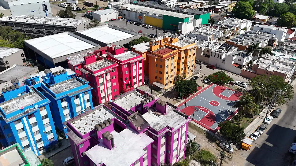 Edificios habitacionales de Ciudad Madero se llenan de color