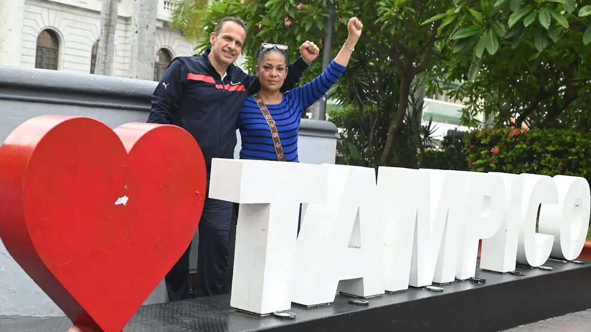 Israel Vallarta visita Tampico