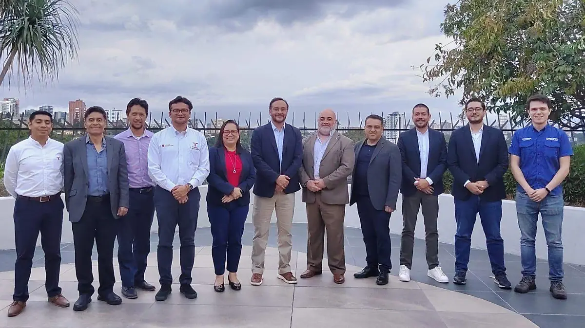 El secretario Ángel Jiménez sostuvo un encuentro con Oswaldo Smith, gerente de Proyectos de Energía del Grupo Pantaleón