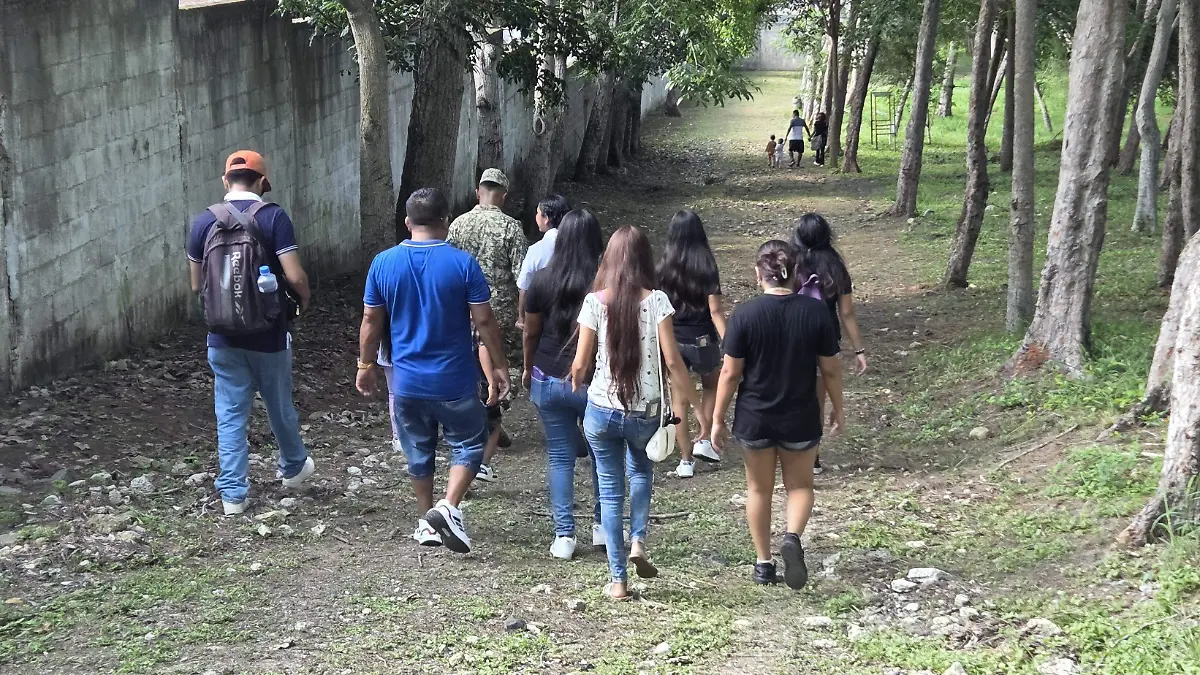 Niños, jóvenes y adultos viven una experiencia única con militares en Pueblo Viejo