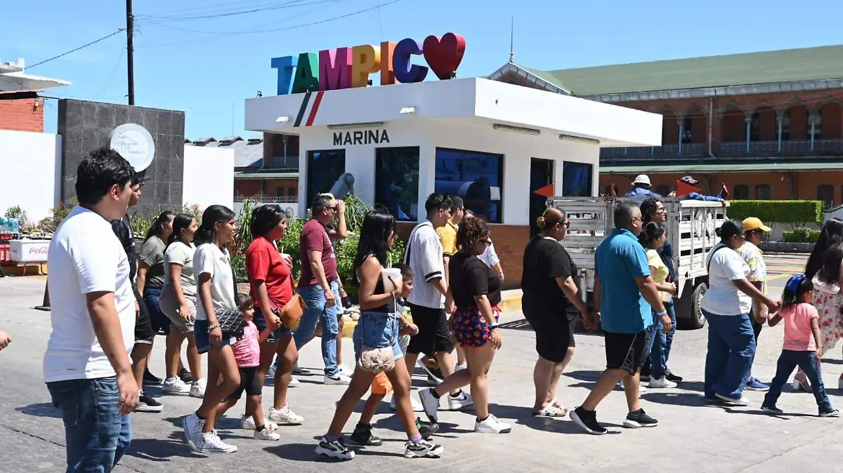 Charters de Canadá podrían llegar a la zona sur