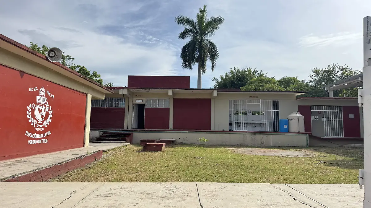 Escuelas de la zona norte de Tampico sin luz en el arranque del ciclo escolar 2025-2026