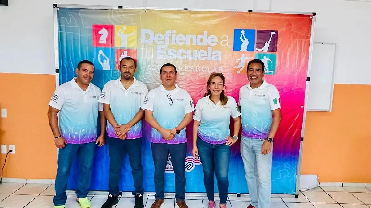 Maestros que coordinan la justa