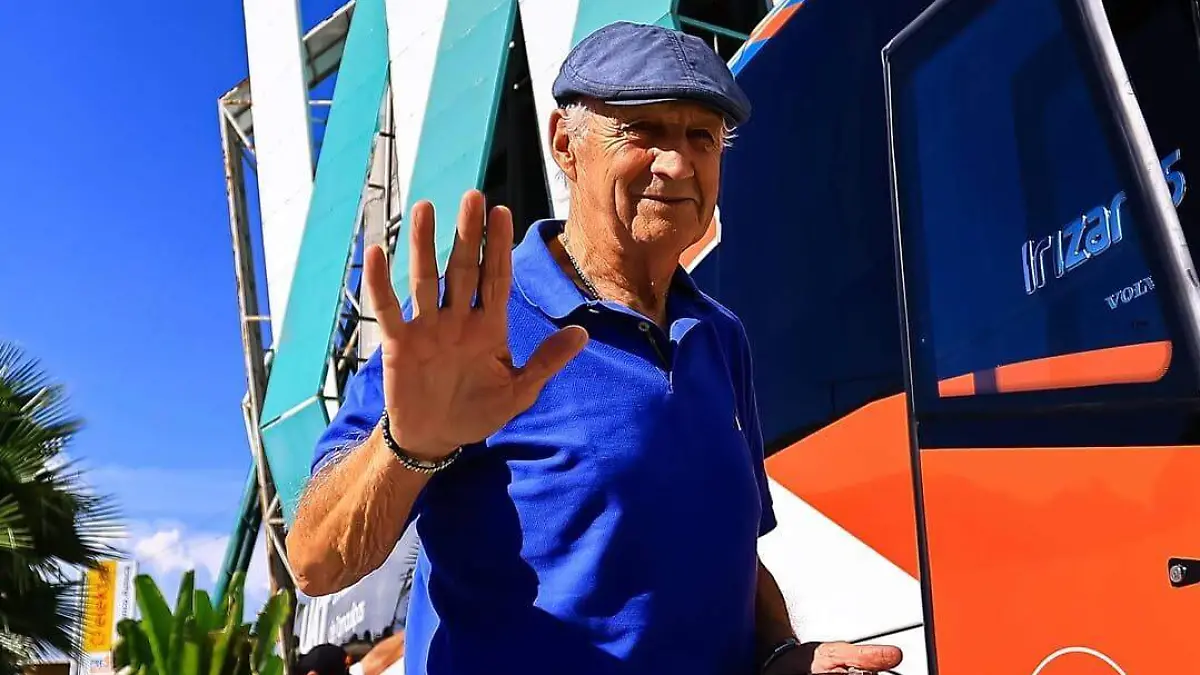 Héctor Eugui fue despedido como entrenador del equipo victorense tras quedar en la doceava posición en el Apertura 2025