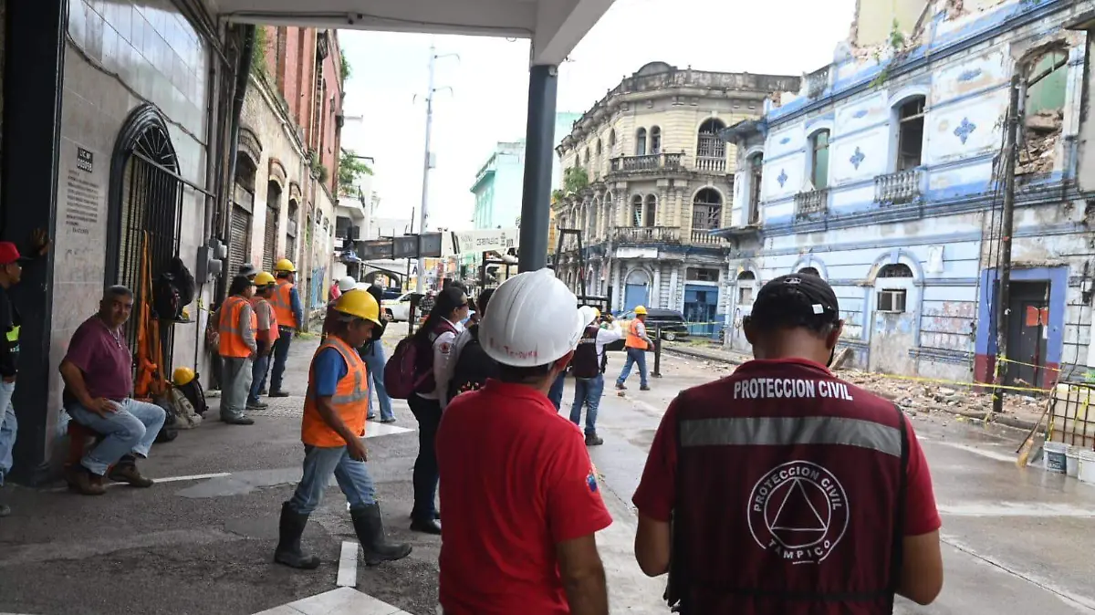 Las autoridades de PC