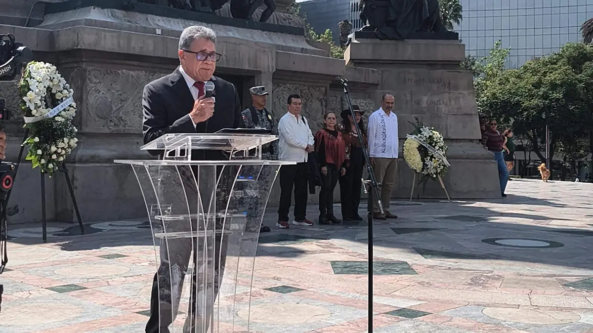 Alcalde Armando Martínez