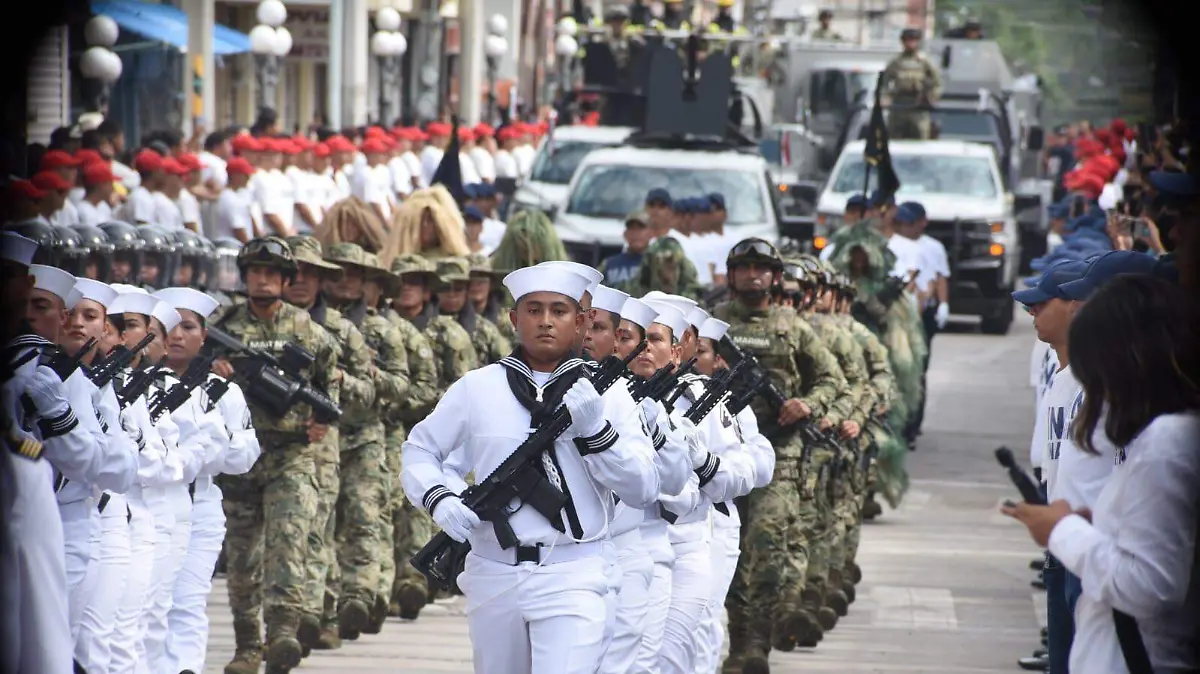 Los efectivos de la Secretaría de Marina y Armada de México participaron en el desfile