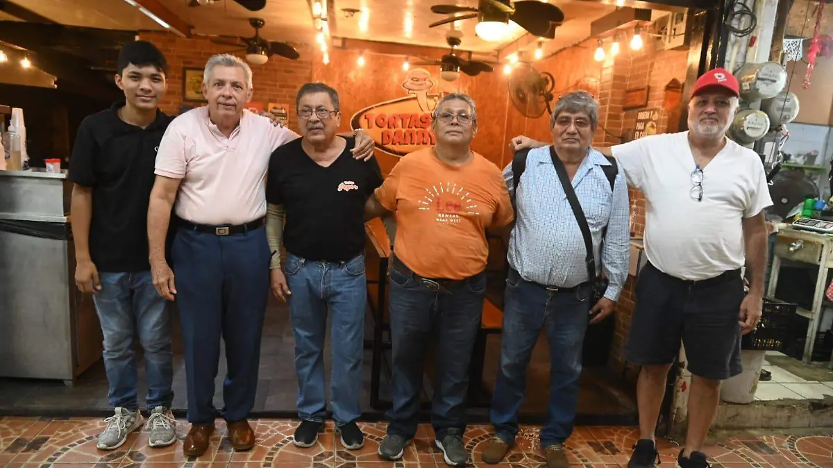 Integrantes del Comité del Mercado Francisco I. Madero de Tampico