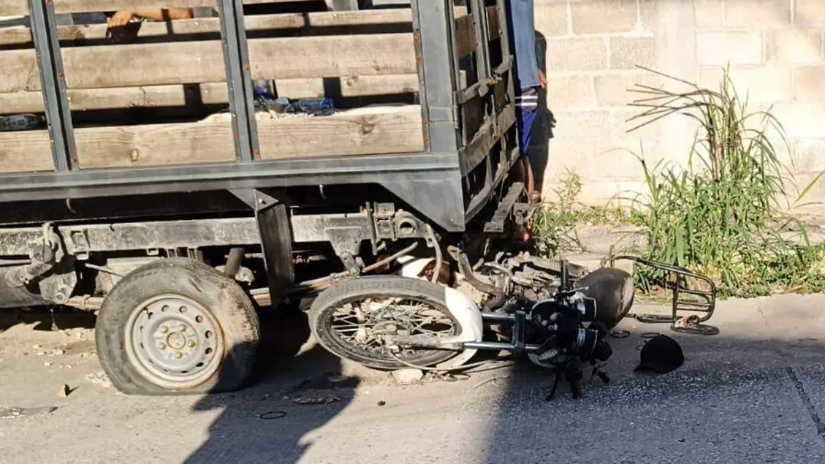 Segundo motociclista muere en menos de 24 horas en Tampico; impacta camioneta en Tancol