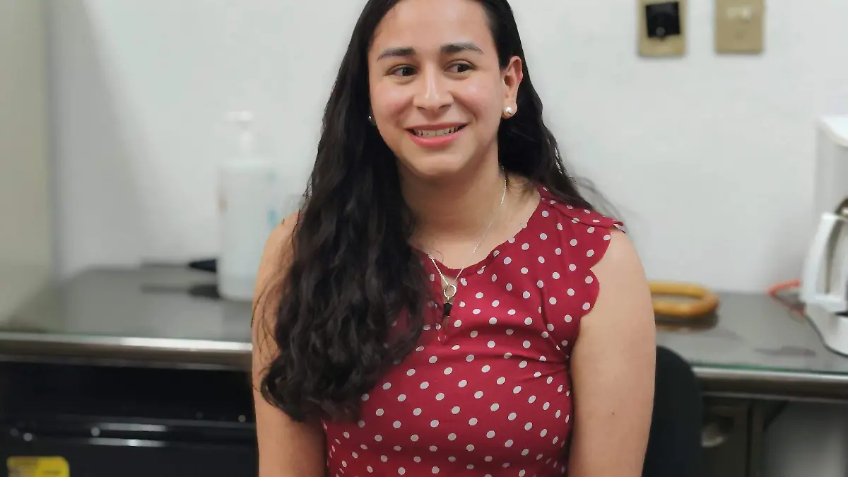 Anaberta Campos Flores, especialista en angiología y cirugía vascular, fue la responsable de la cirugía vascular