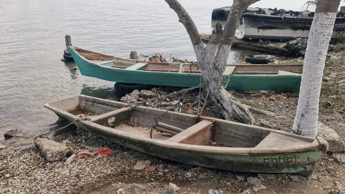 Botes como estos dieron inicio a la historia del Paso del Humo en el norte de Veracruz a inicios del siglo XX