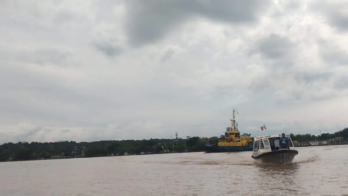 Pasos lancha Pánuco