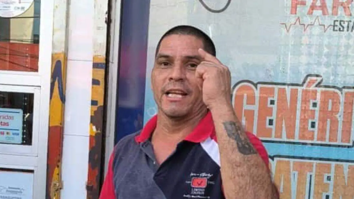 Comerciantes detienen y amarran a presunto ladrón en Altamira