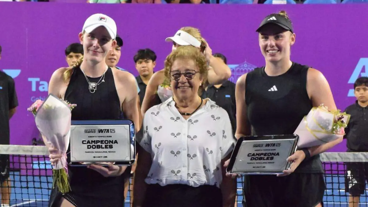 Amelia Rajecki Kayla Cross 