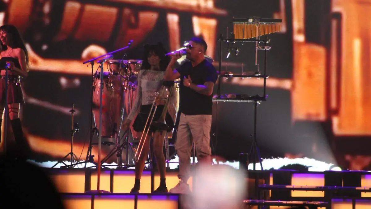 Además de Tampico, Sanz se ha presentado con "¿Y ahora qué?" en Ciudad de México, Puebla, Mérida y Monterrey