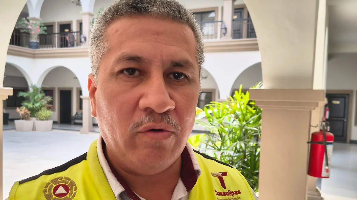 Rafael Chirinos Aguilar, subdirector de la coordinación regional de Protección Civil