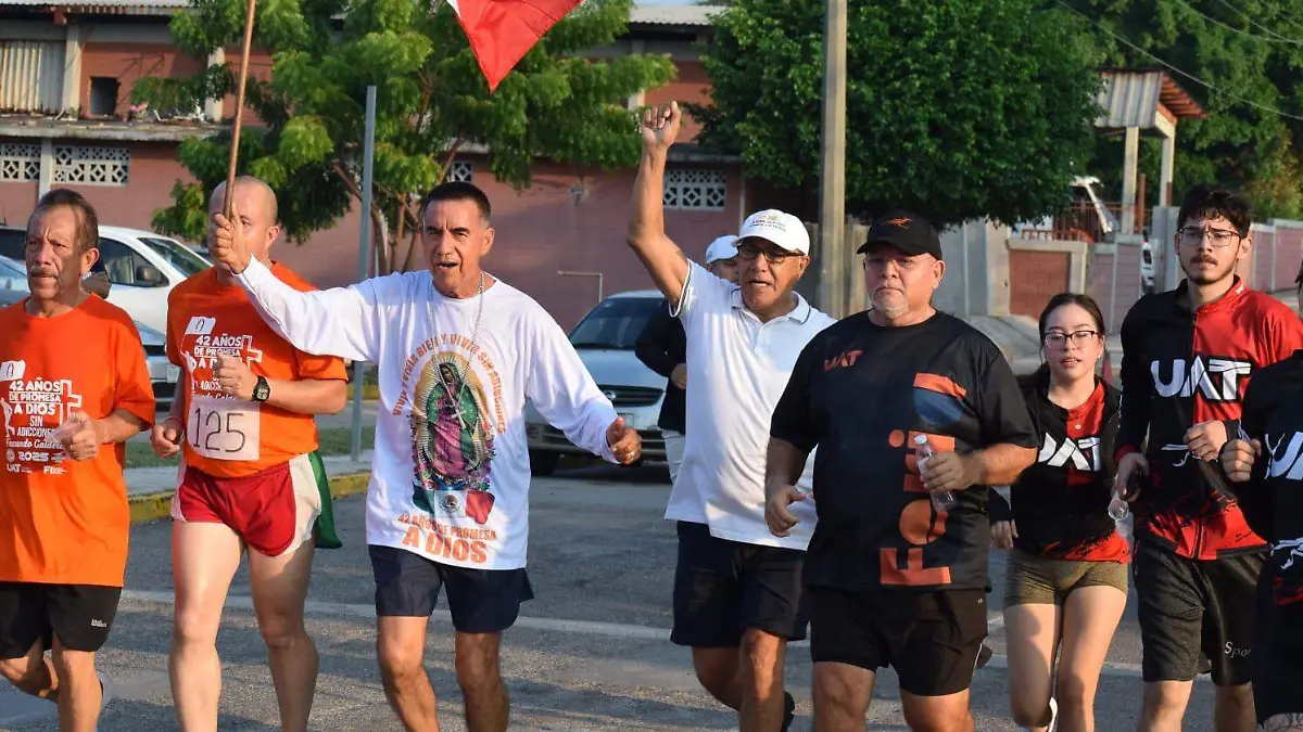 Convivencia atlética conmemora 42 años de promesa deportiva de Facundo Calderón en la UAT