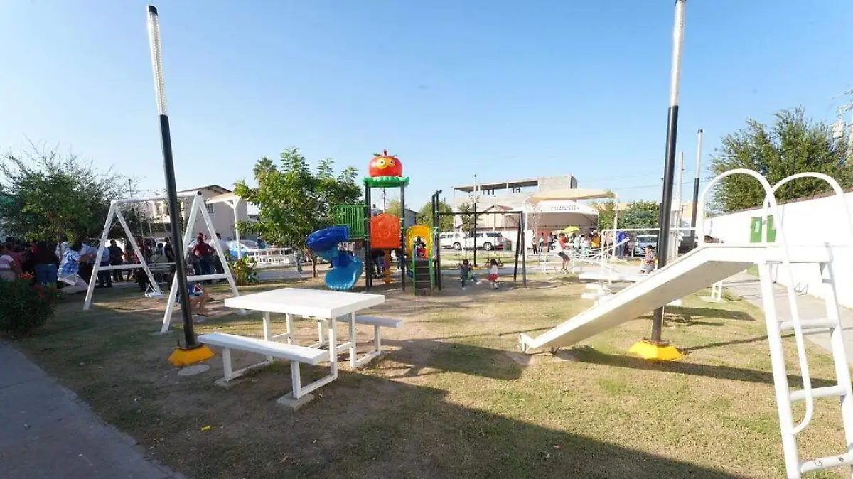 572248942_18300640756301980_6542284661677354224_n