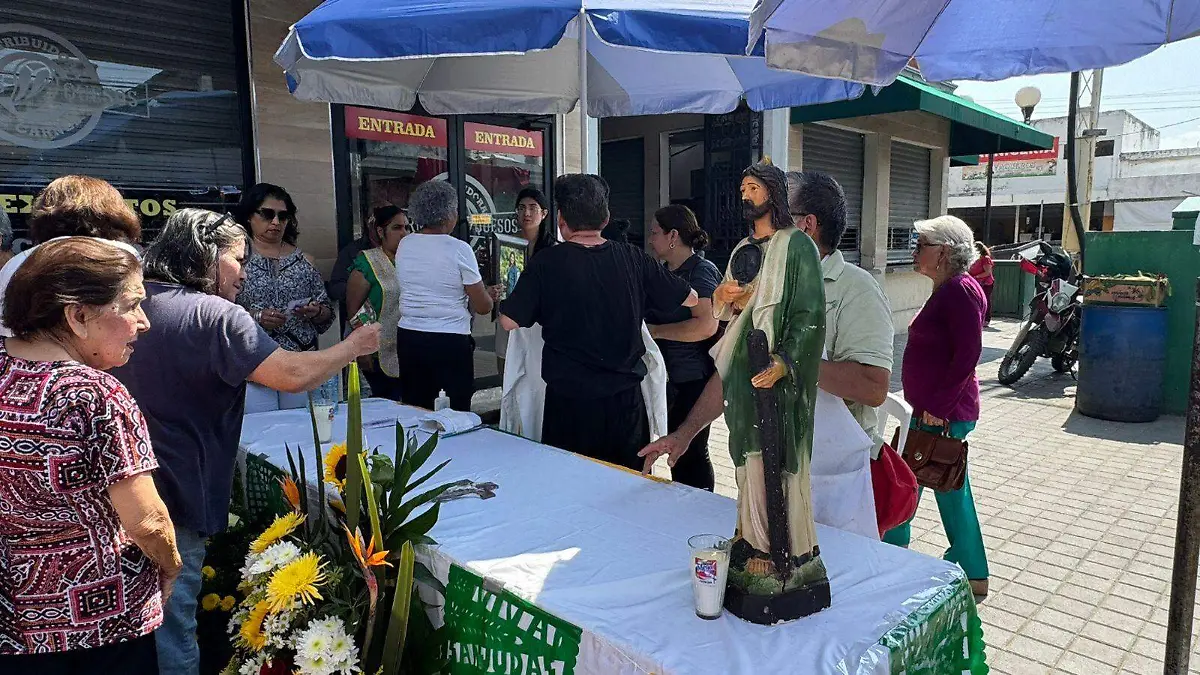Locatarios de Mercado Francisco I. Madero y Mercado de Tampico honran al santo de causas difíciles