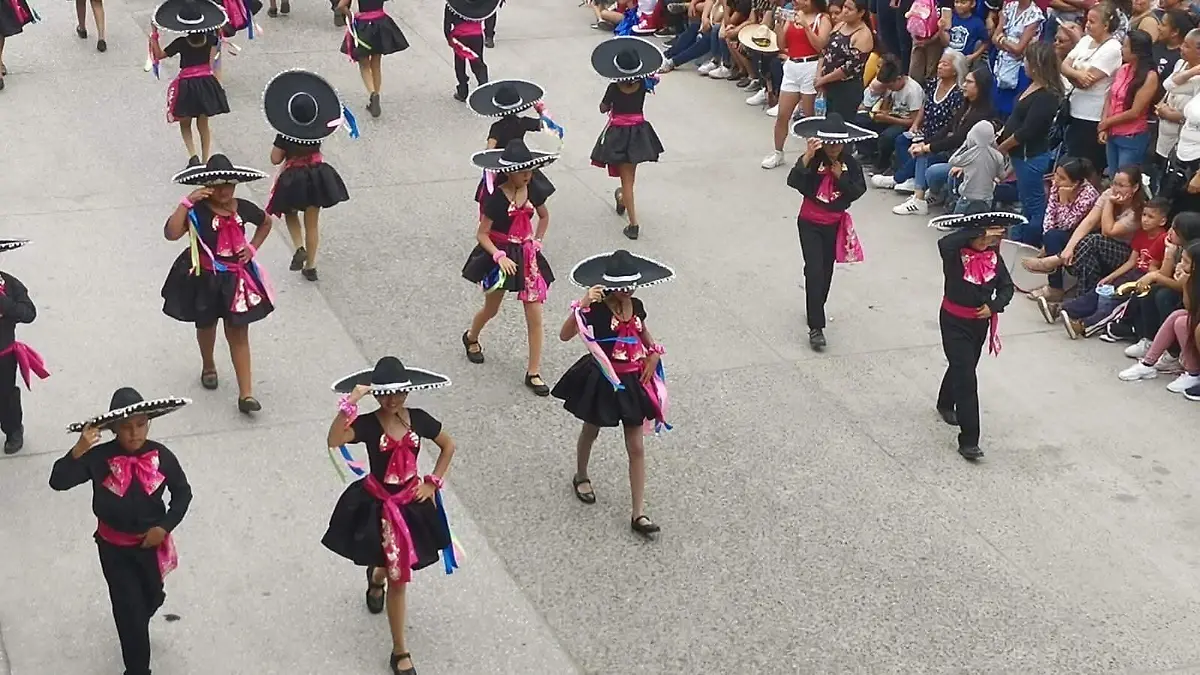 Pueblo Viejo desfile