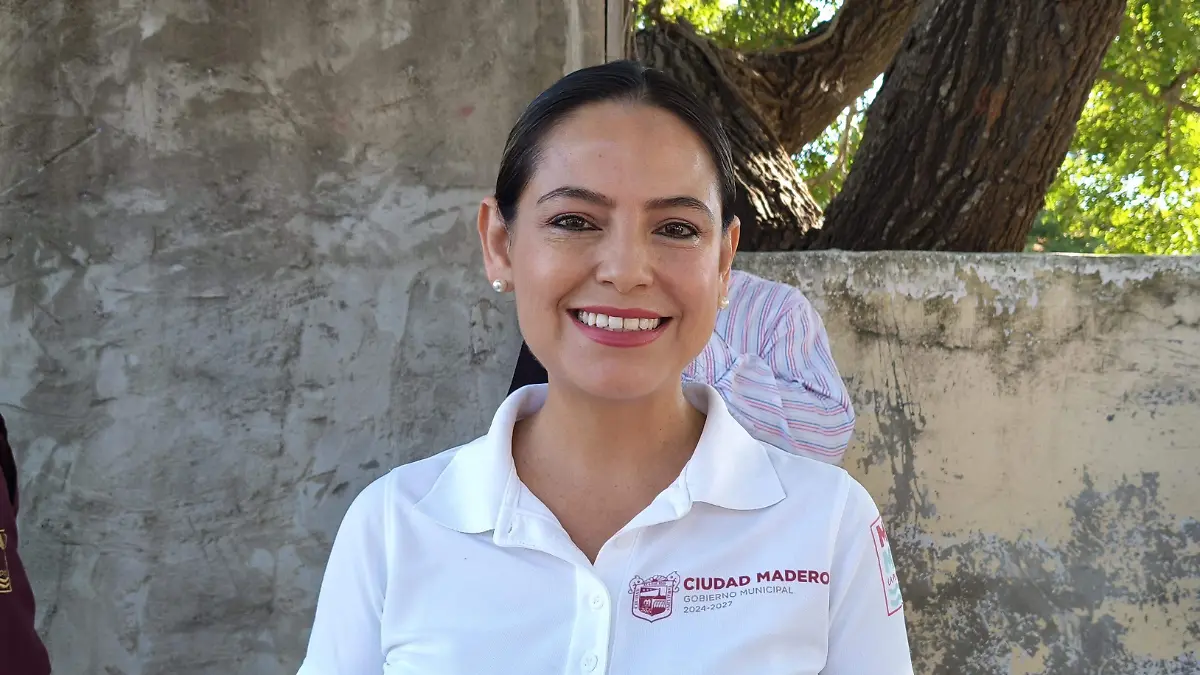 Yazmín Santiago Barrios