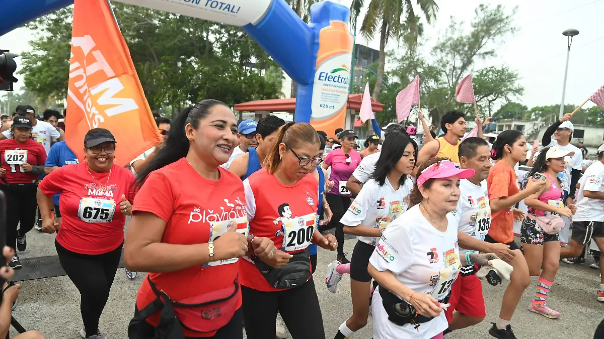 Con corredores de todas las edades, la séptima edición de la Carrera Atlética por el 75 aniversario de El Sol de Tampico
