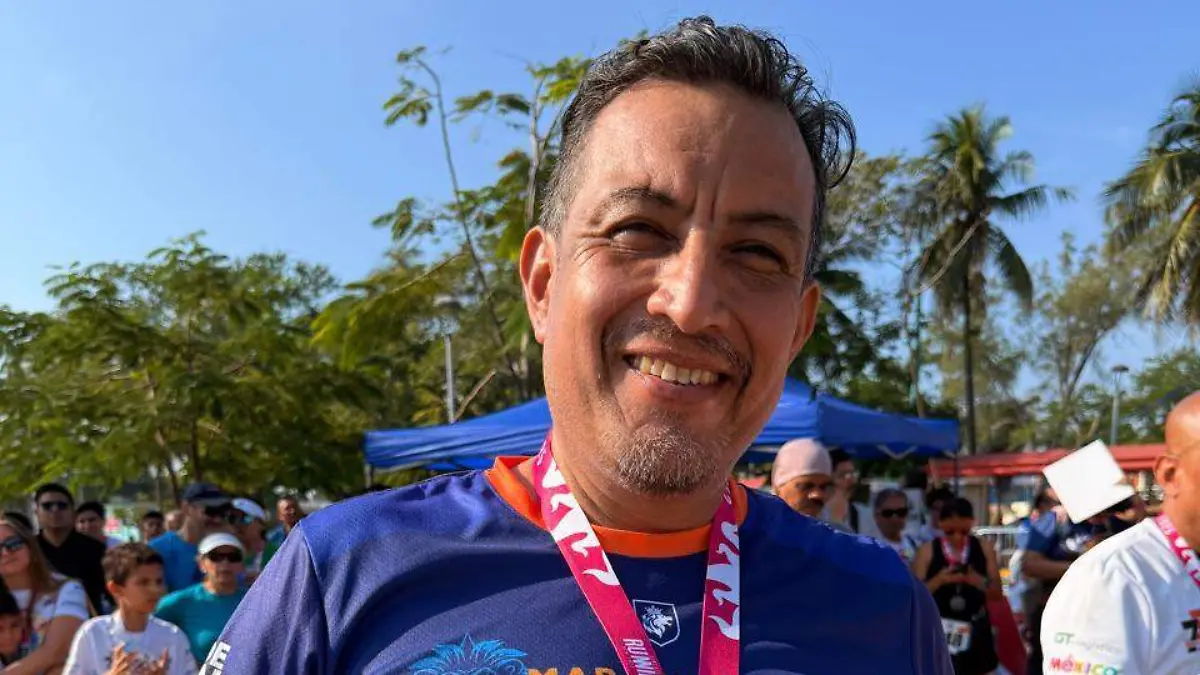 Jorge Alberto Delgado, entrenador de Happy Runners Valles, afirmó que el grupo va conociendo el país a través de eventos deportivos