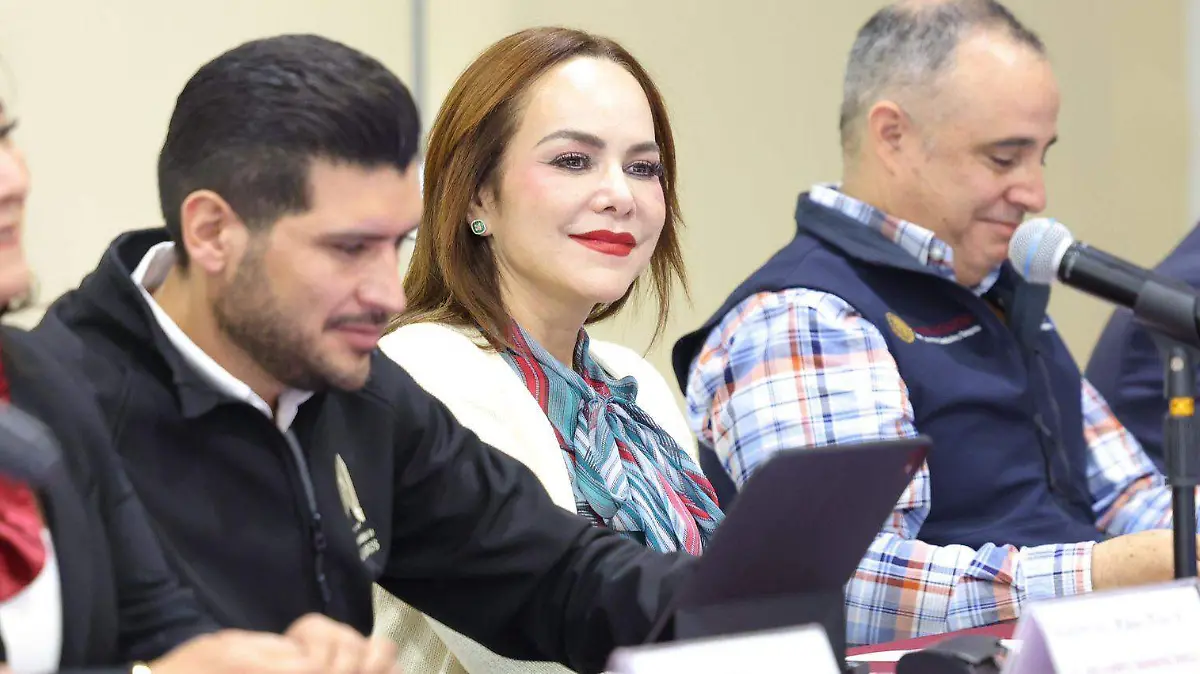 La alcaldesa de Nuevo Laredo, Carmen Lilia Canturosas Villarreal en la Reunión Estatal de Coordinación Operativo del Programa Héroes Paisanos
