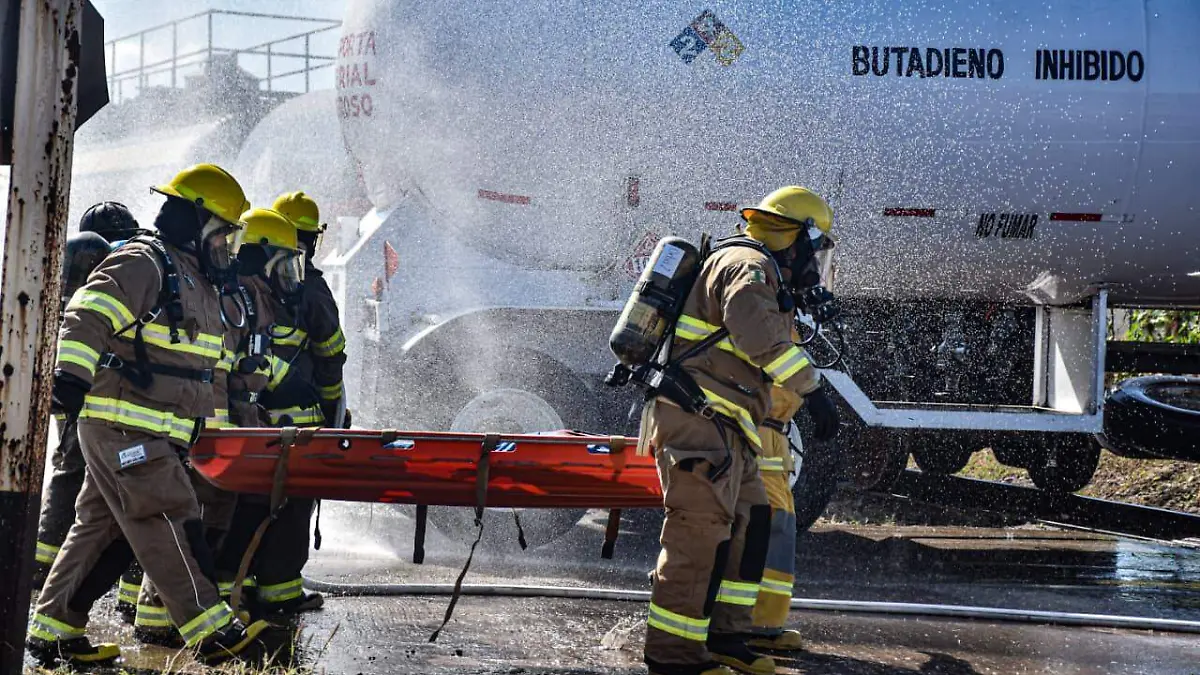 Simulan explosión e incidente químico en el Macro simulacro AISTAC 2025