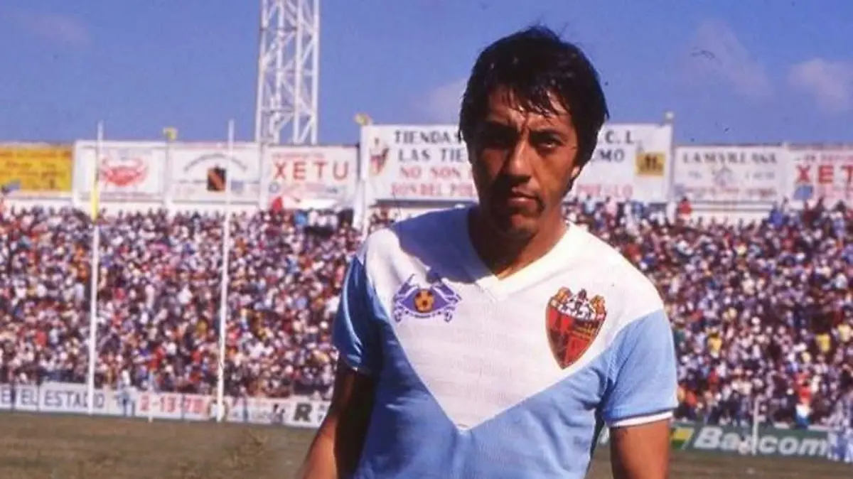 Manolo Guillén jugó con los dos equipos