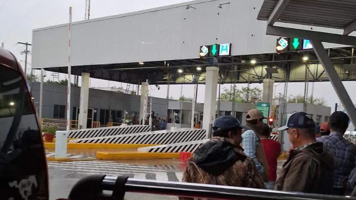 Las autoridades reportan múltiples bloqueos en carreteras de Tamaulipas