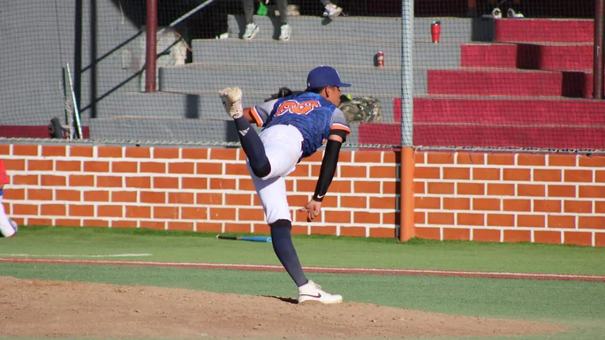 José Gerardo Requena Contreras, beisbolista nacido en Tampico 