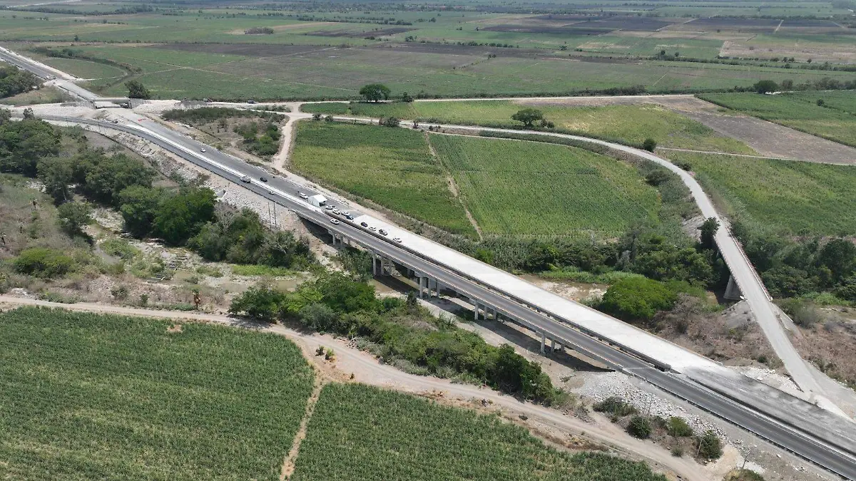 Carretera Mante-Ocampo-Tula ocho mil millones
