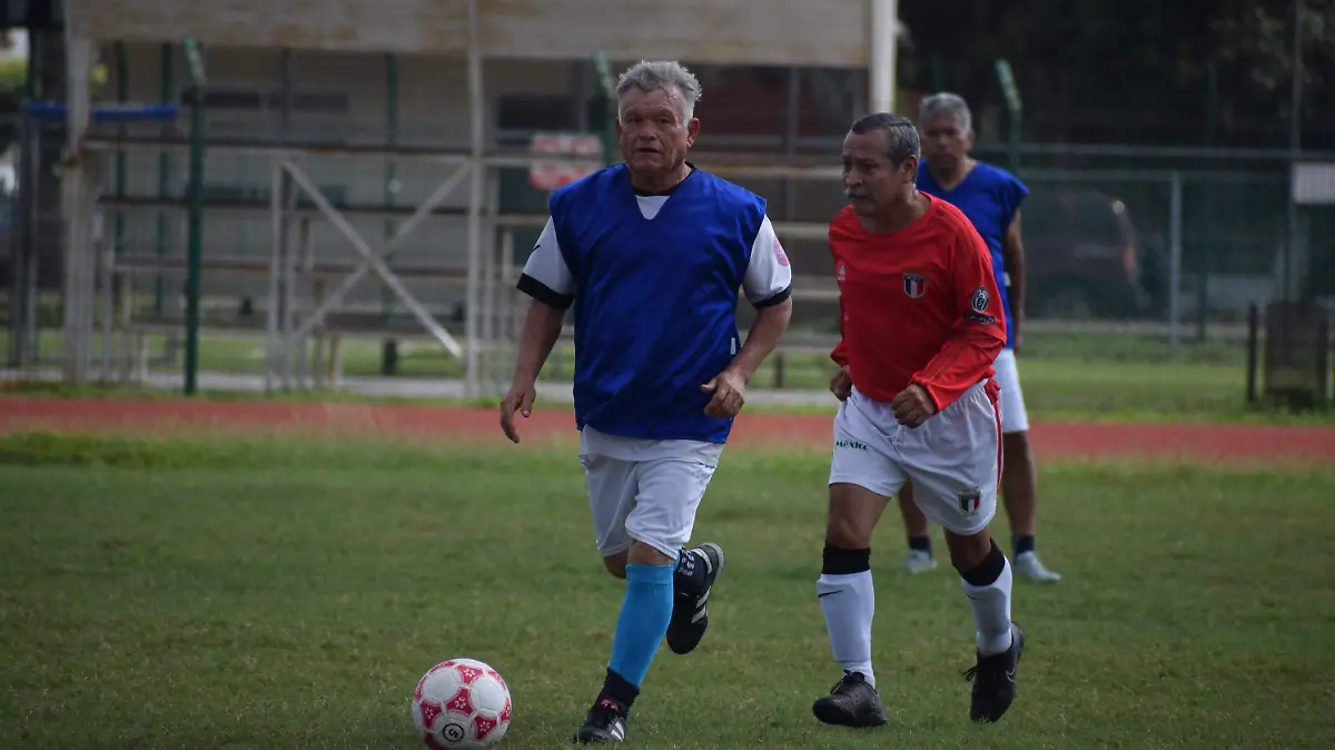 Buen duelo en la Ciudad Deportiva de Tampico