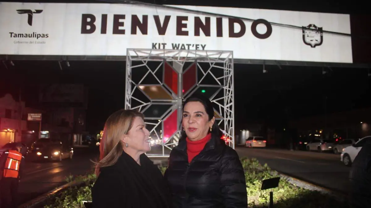 MONICA VILLARREAL flor tenek