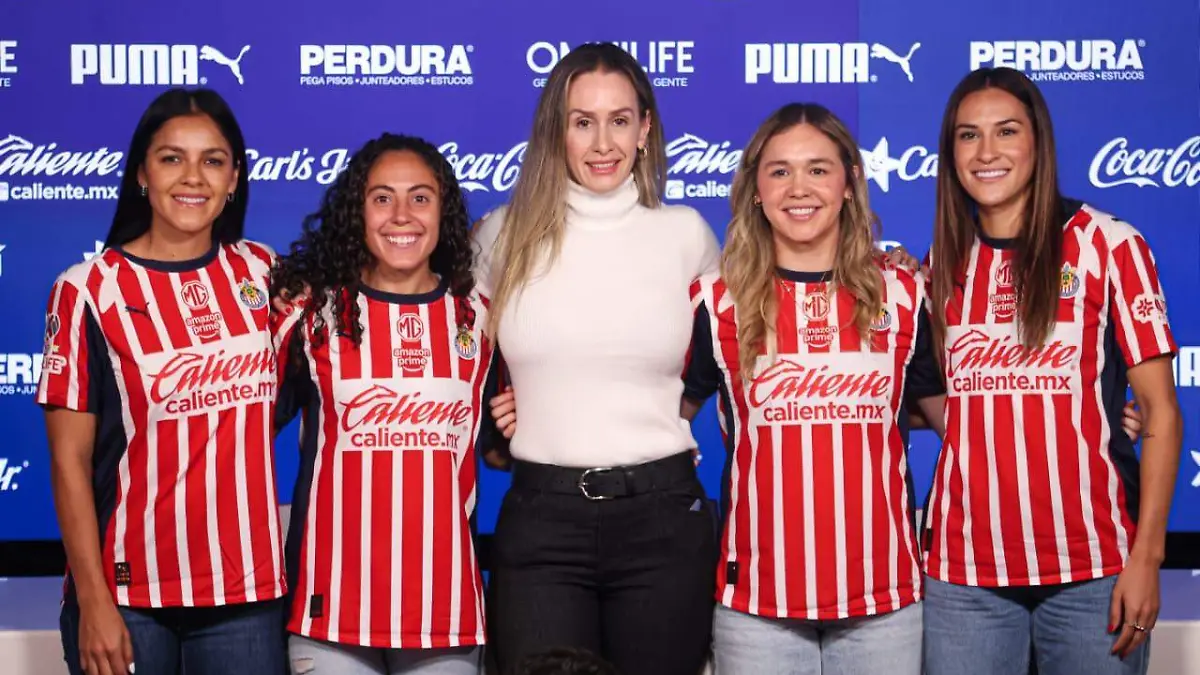 Fueron presentados los refuerzos de Chivas Femenil que incluyen como fichaje estelar a Cristina Ferral