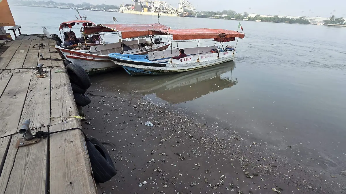 Cuando aparece la Luna Llena, algo extraño ocurre en el río Pánuco