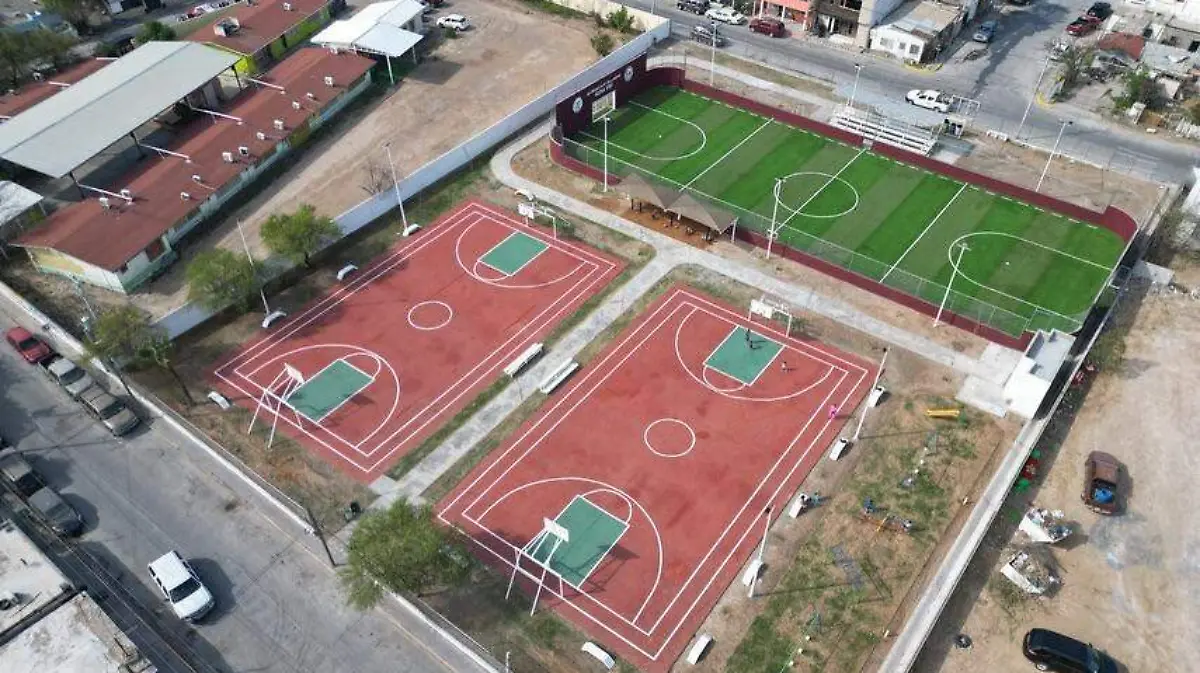 Así luce la rehabilitación del área deportiva ubicada en calle Valdez Reyna y Patricio Chirinos