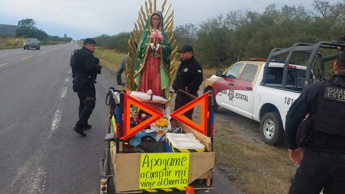 El ciclista llevaba una imagen de la Virgen de Guadalupe