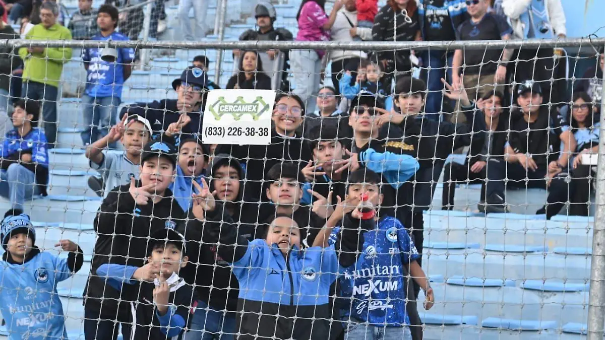 Orgulloso de ver nuevas generaciones de aficionados de la Jaiba