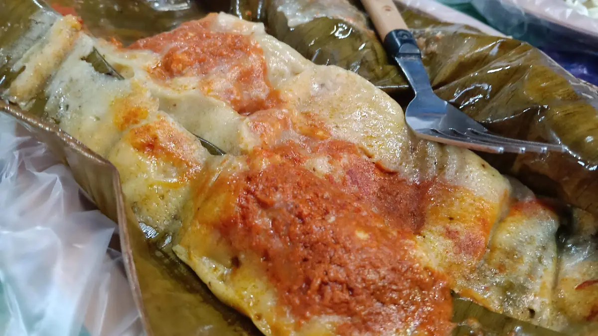 Los tamales son el platillo emblema de "La Bendición"; Lidia Martínez aprendió a hacerlos gracias a una receta de su mamá