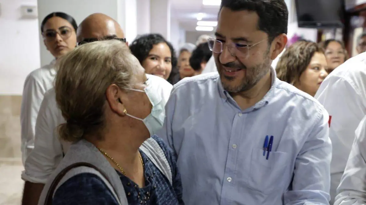 Director del ISSSTE, Martí Batres Guadarrama