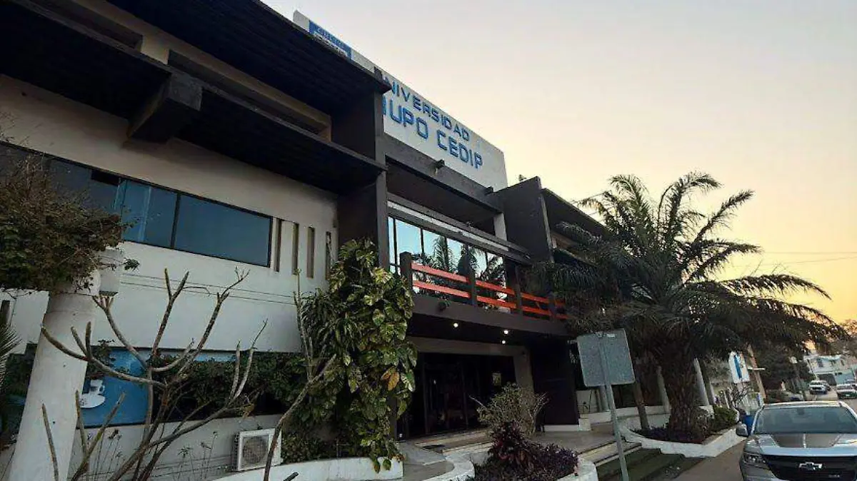 Más escuelas privadas cierran